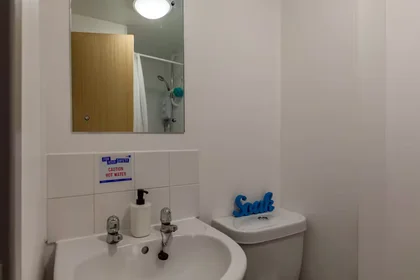 Stanza privata in 1 Lineker Rd, Leicester LE2 7FZ, United Kingdom, immagine 4 di 39