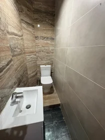 Stanza privata in Rua da Areosa, immagine 18 di 22