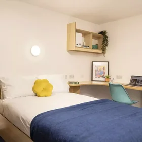 Private room at London Road, image 33 of 49