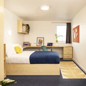 Private room at London Road, image 35 of 49
