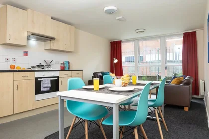 Private room at London Road, image 9 of 49