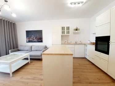 Entire apartment at Aleja Generała Józefa Hallera 134, image 11 of 25