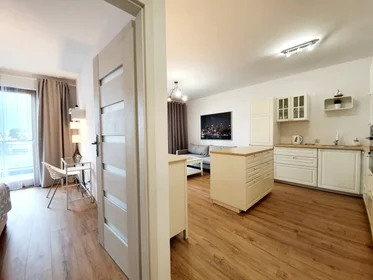 Entire apartment at Aleja Generała Józefa Hallera 134, image 15 of 25