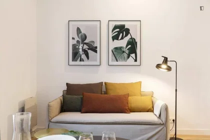 Entire apartment at Plaza del Ángel, image 13 of 20