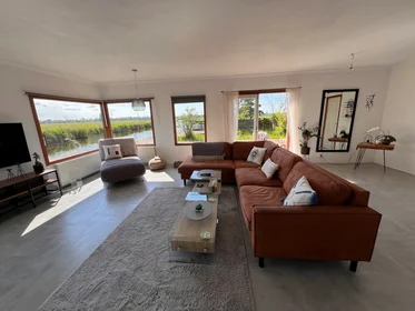 Habitación privada en Dorpsweg Ransdorp, imagen 1 de 8