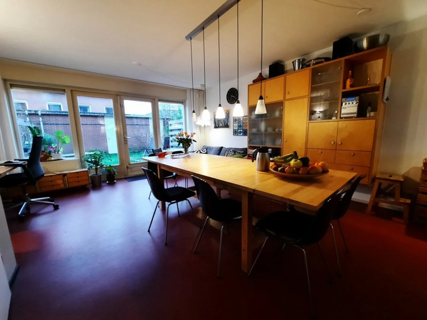 Habitación para estudiantes en  con área de estudio y facilidades compartidas