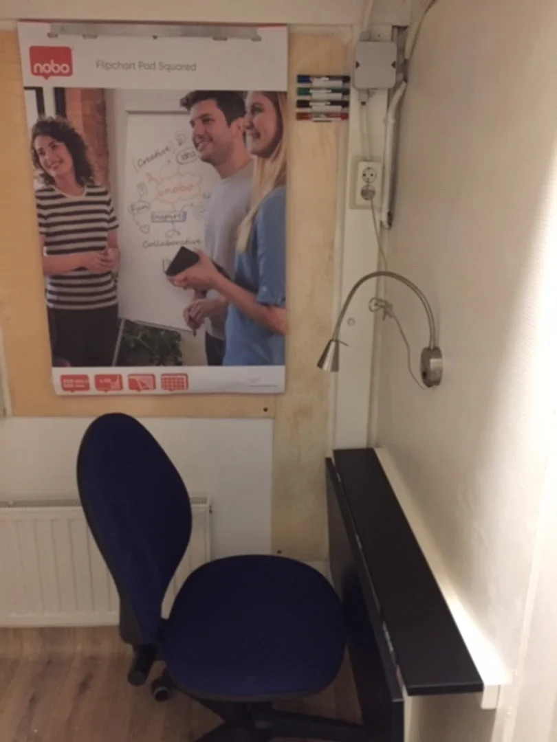 Estudio compacto ideal para estudiantes en 