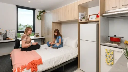 Dairenin tamamı Ikamet yerinde konumu 125 Colchester St, South Brisbane QLD 4101, Australia, 14 26 görüntüsü