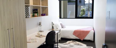 Dairenin tamamı konumu 125 Colchester St, South Brisbane QLD 4101, Australia, 1 10 görüntüsü