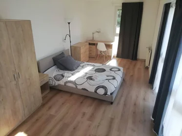 Stanza privata in Tours, 37200, immagine 1 di 49