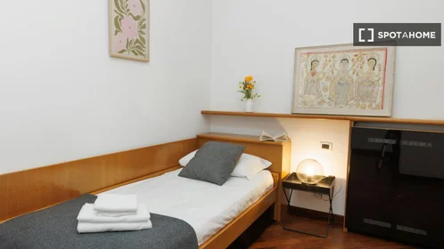 Privatzimmer in der Viale Sarca, bild 2 von 19