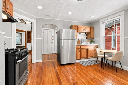 Alojamiento entero en residencia en 31, Saxton St., Unit 2, Dorchester, Boston, MA, 02125, imagen 21 de 21
