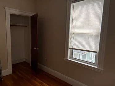 Alojamiento entero en residencia en 29, Donald Rd., Unit 3, Dorchester, Boston, MA, 02124, imagen 11 de 28