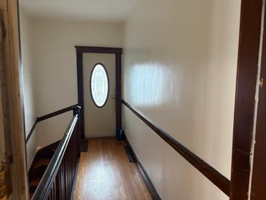 Alojamiento entero en residencia en 29, Donald Rd., Unit 3, Dorchester, Boston, MA, 02124, imagen 18 de 28