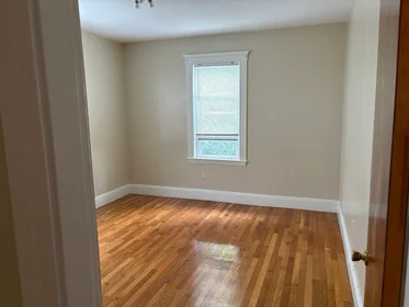 Alojamiento entero en residencia en 29, Donald Rd., Unit 3, Dorchester, Boston, MA, 02124, imagen 4 de 28