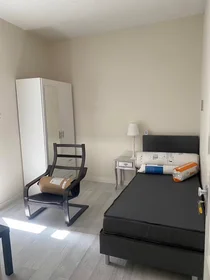 Dairenin tamamı konumu Voorstraat, Centrum, 7 9 görüntüsü
