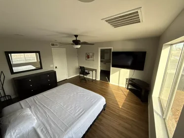 Quarto privado em 85204, imagem 1 de 10