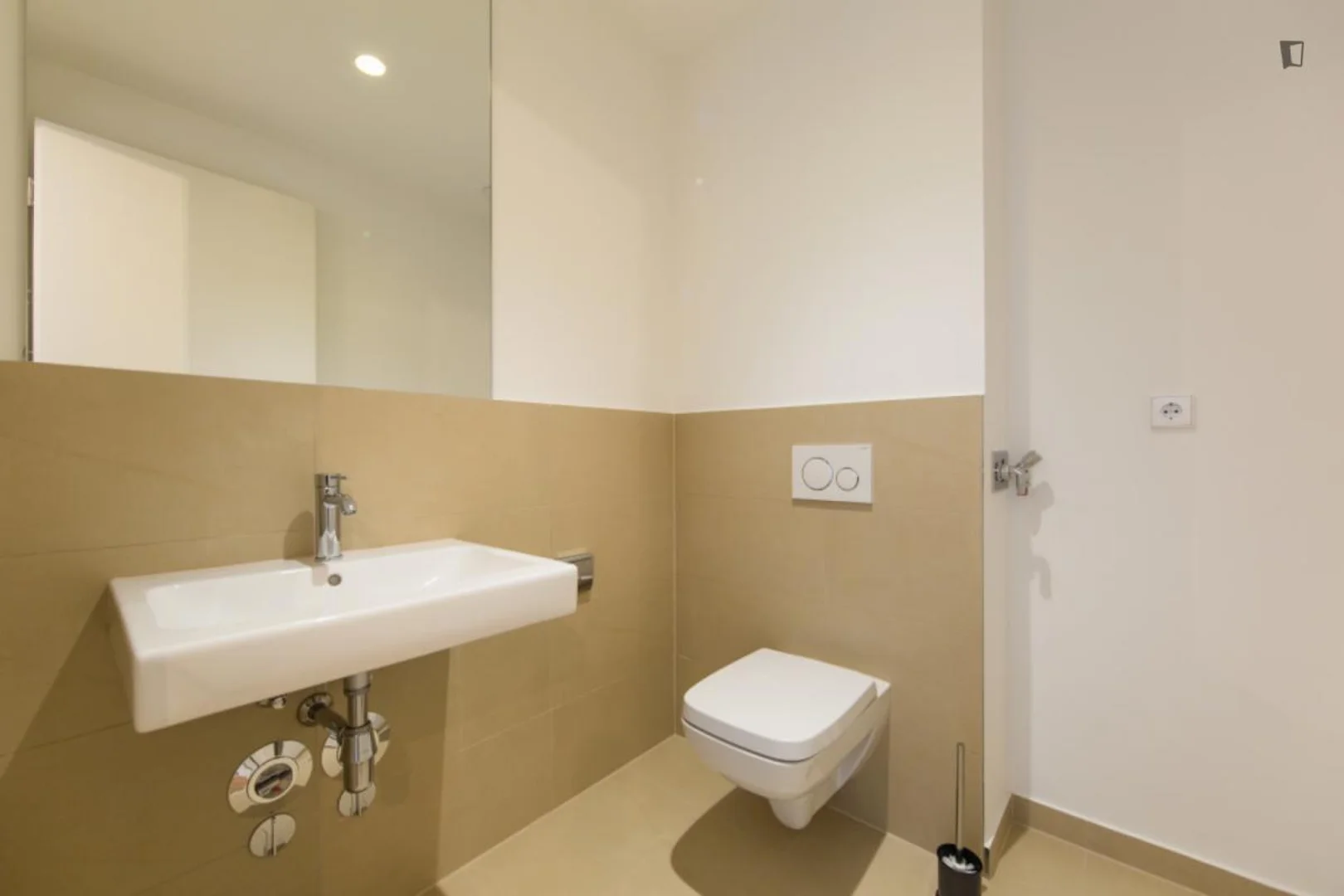 Habitación estudiantil económica con ubicación conveniente en 