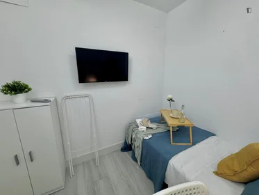 Habitación privada en C. Alhelí, imagen 1 de 10