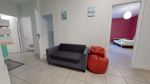 Özel oda konumu 9 Rue de la République, 34000 Montpellier, France, 14 17 görüntüsü