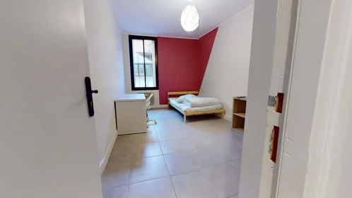 Özel oda konumu 9 Rue de la République, 34000 Montpellier, France, 5 17 görüntüsü