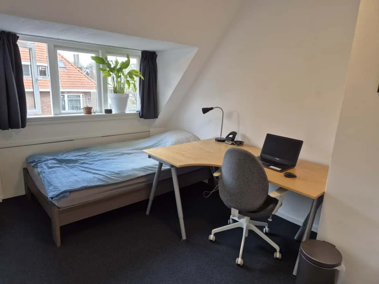 Komfortables und geräumiges Studentenzimmer in 