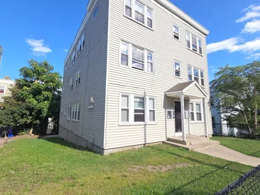 Apartamento inteiro em 90, Adams St., Unit 1R, Dorchester, Boston, MA, 02122, imagem 1 de 10