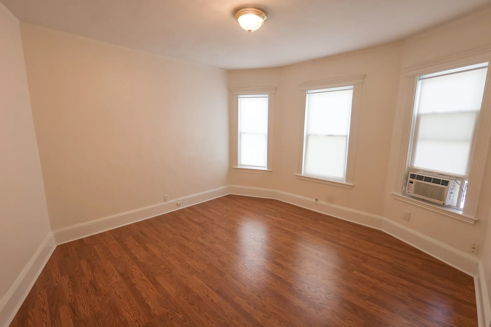 421, Seaver St., Unit 3, Dorchester, Boston, MA, 02121