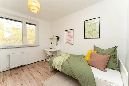 Privatzimmer in der Suhler Straße, Bezirk Marzahn-Hellersdorf, bild 4 von 10
