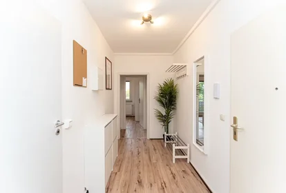 Privatzimmer in der Suhler Straße, Bezirk Marzahn-Hellersdorf, bild 5 von 10