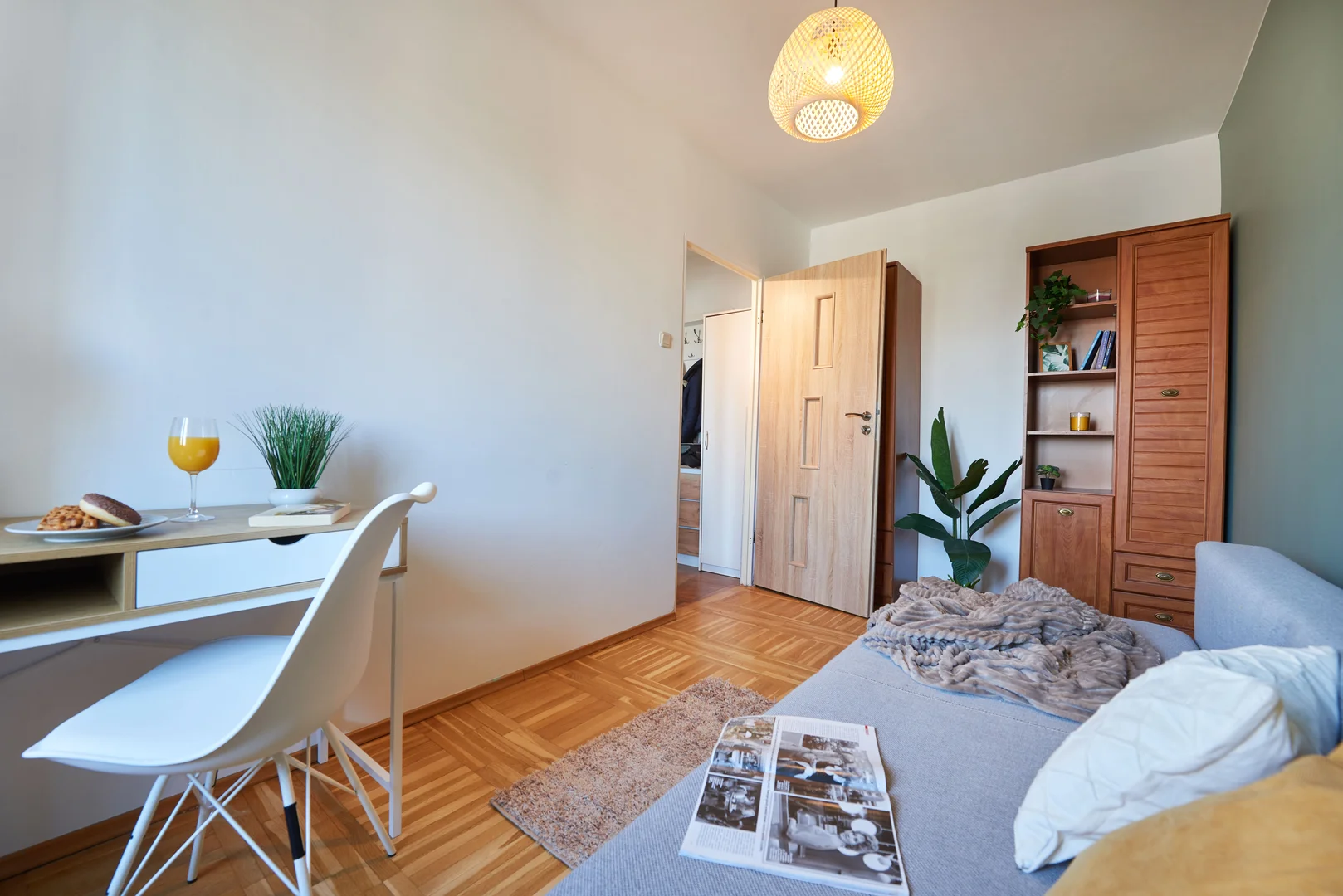 Habitación estudiantil amplia y cómoda en 