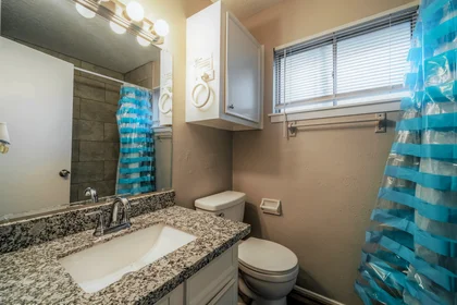 Gesamte Unterkunft im Wohnheim in der Street, TX, Houston, United States, 77075, bild 20 von 24