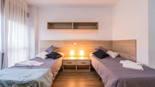 Quarto compartilhado em residência em Paseo del Prior, 103, imagem 2 de 15