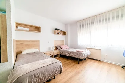 Quarto compartilhado em residência em Paseo del Prior, 103, imagem 2 de 16