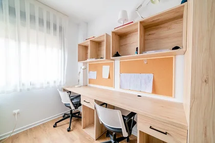 Quarto compartilhado em residência em Paseo del Prior, 103, imagem 3 de 16