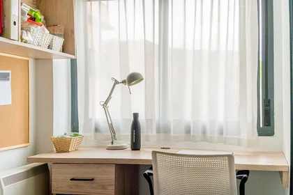Quarto privado em residência em Paseo del Prior, 103, imagem 3 de 16