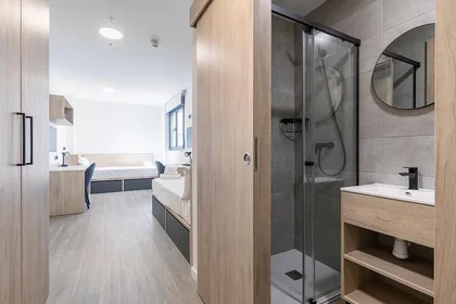 Habitación compartida en residencia en Madrid, imagen 1 de 15