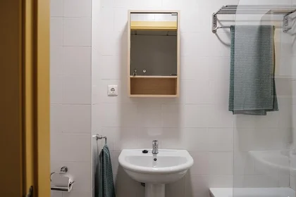 Chambre privée en résidence à Ctra. Su Eminencia, 2A, image 4 de 16