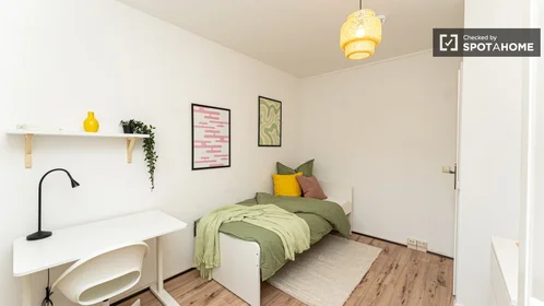 Privatzimmer in der Suhler Str., bild 4 von 19