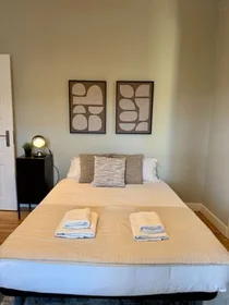 Private room at Rua Guerra Junqueiro, image 27 of 31