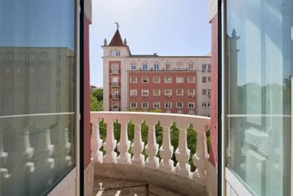 Private room at Marquês de Pombal - Avenida António Augusto de Aguiar, 3º E, image 42 of 43