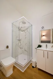 Private room at Marquês de Pombal - Avenida António Augusto de Aguiar, 3º E, image 23 of 41