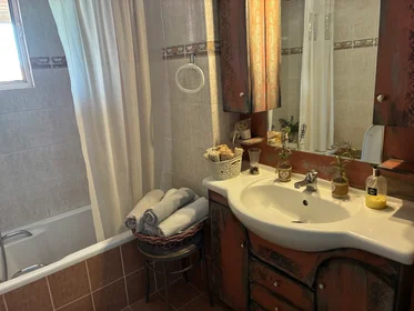 Quarto privado em Akrita Digeni 72a, Patra 264 42, Greece , Patras, , 264 42 Greece, imagem 14 de 30
