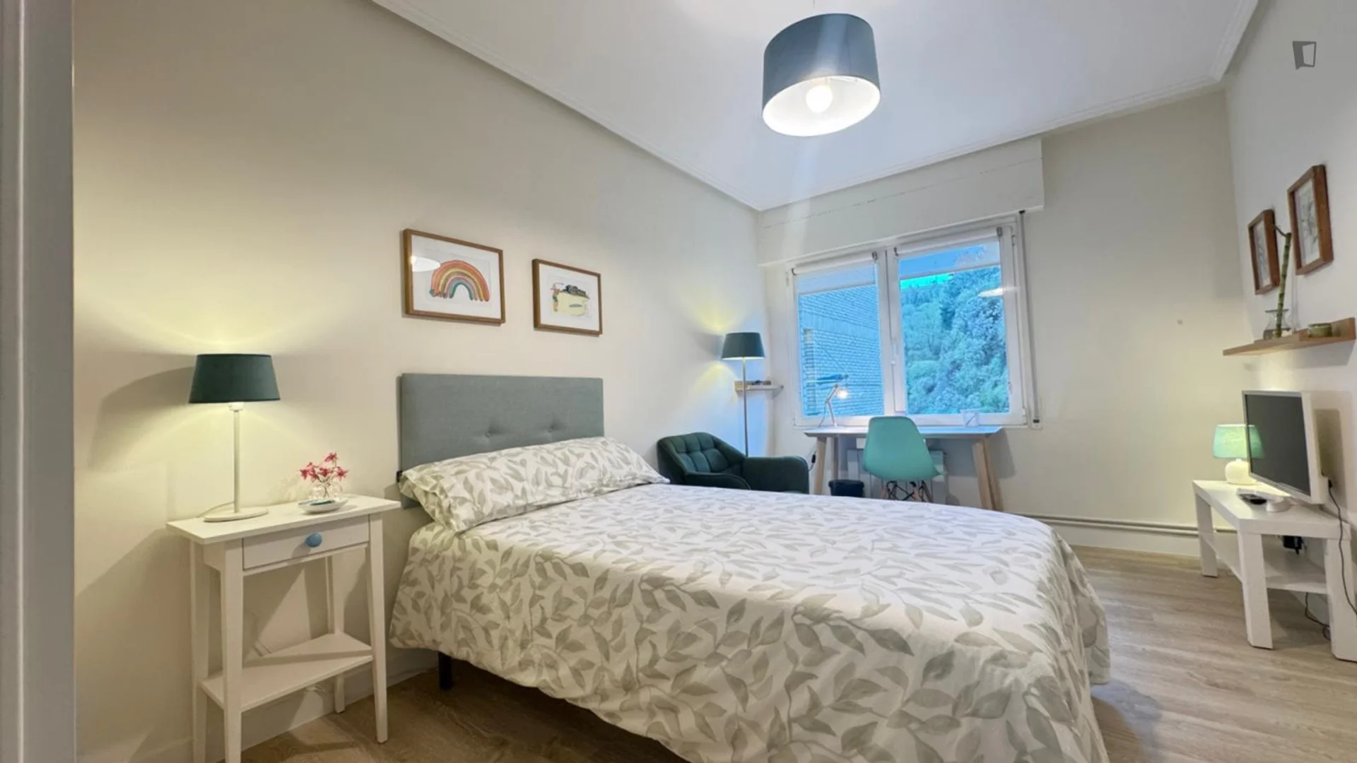 Habitación asequible para estudiantes con buena iluminación en 