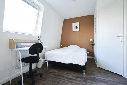 Prywatny pokój 90 rue de Pologne, obraz 14 20