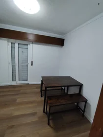 Stanza privata in Rua do Cercal, immagine 6 di 8