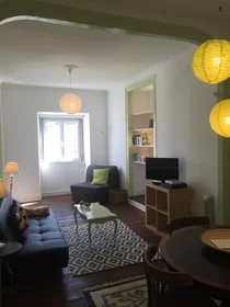 Entire apartment at Rua das Escolas Gerais, image 11 of 22