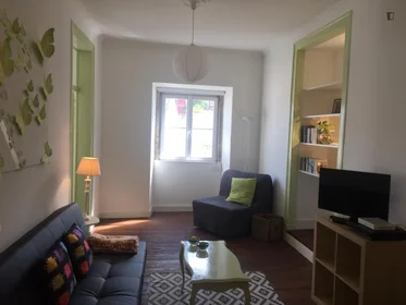 Entire apartment at Rua das Escolas Gerais, image 8 of 22