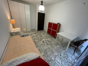 Chambre privée à Viale Lombardia, image 2 de 18
