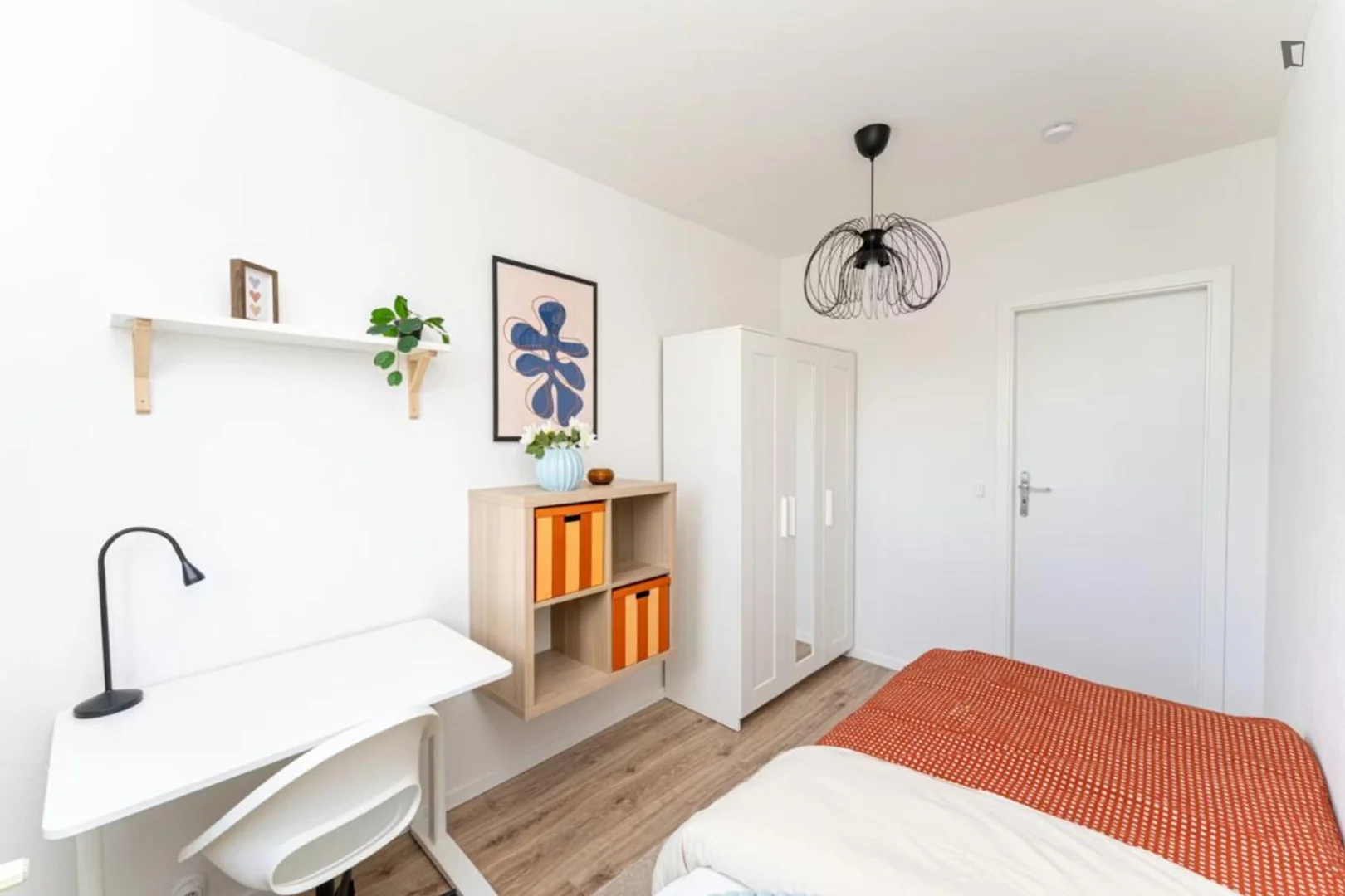 Chambre à louer dans un appartement d'étudiant à , entièrement meublée